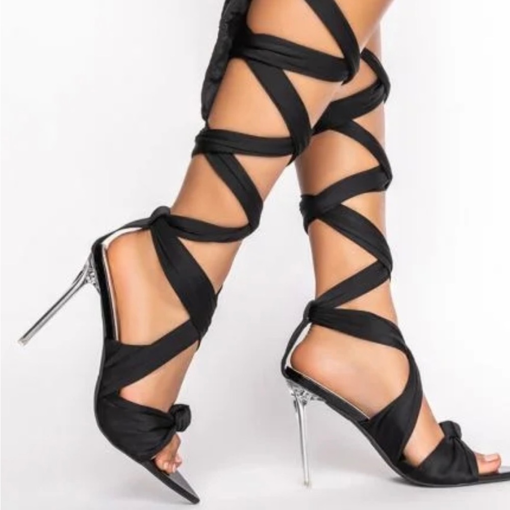 Hot Crossed Stiletto
